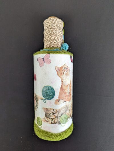 Decorated Illuminated Bottle with Kittens - Image 4